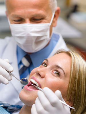 Implantologia stomatologiczna – kiedy i dla kogo?